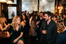 Eye Contact Attraction: Psychology, Signs & Flirting Tips