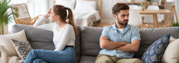 15 Passive-Aggressive Examples in Relationships & What They Mean