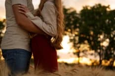 What Is a Soft Launch Relationship? Signs, Examples, Tips & Meaning